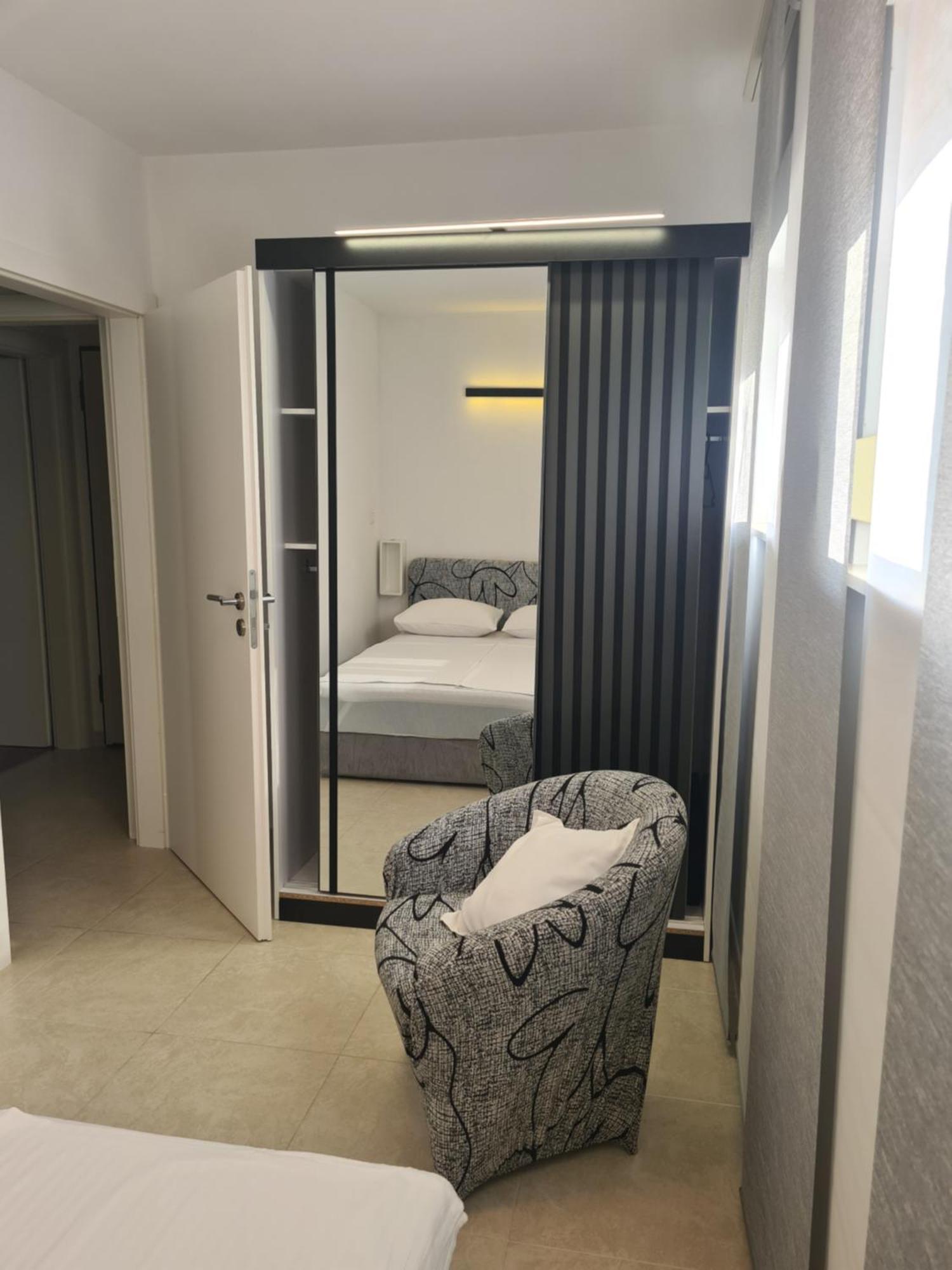 Modern Apartment Near The Sea-Mise Τρογκίρ Εξωτερικό φωτογραφία